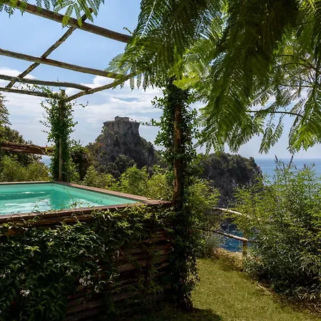 Casa Del Capitano * Conca dei Marini